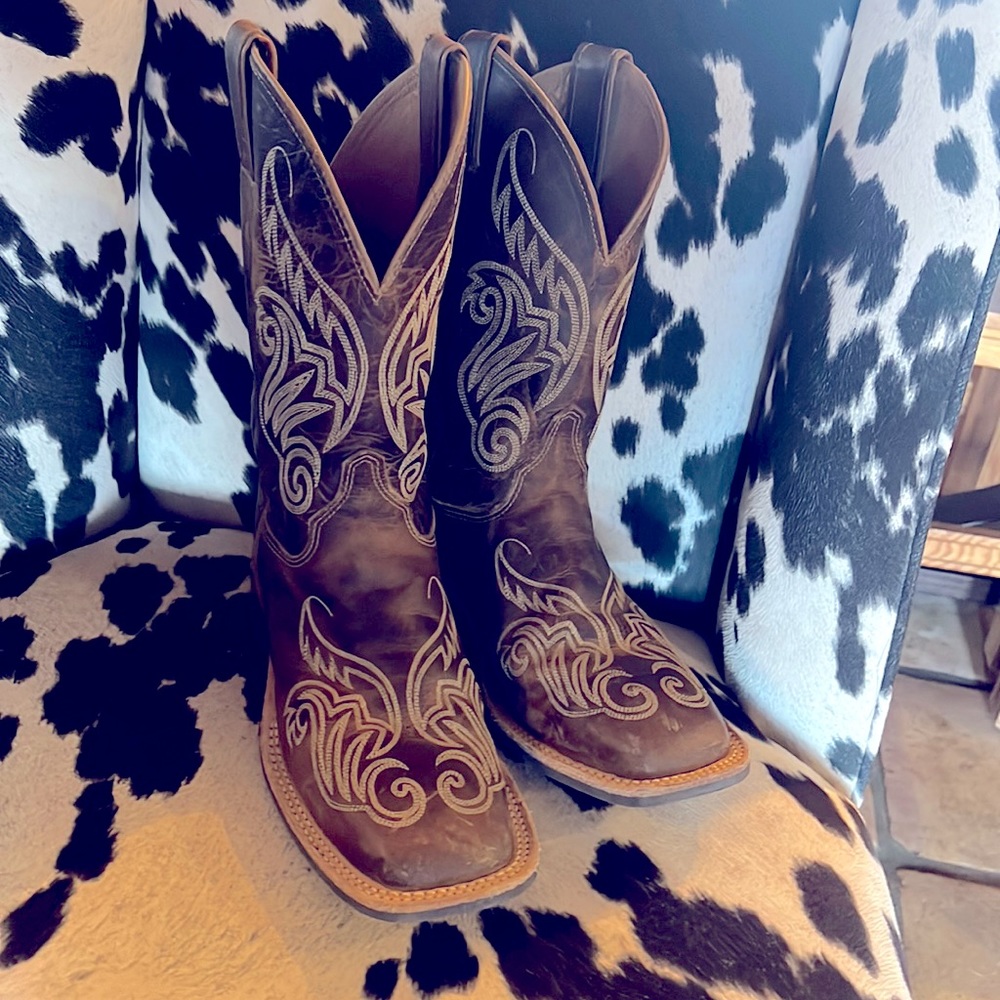 Justin Boots Size 9